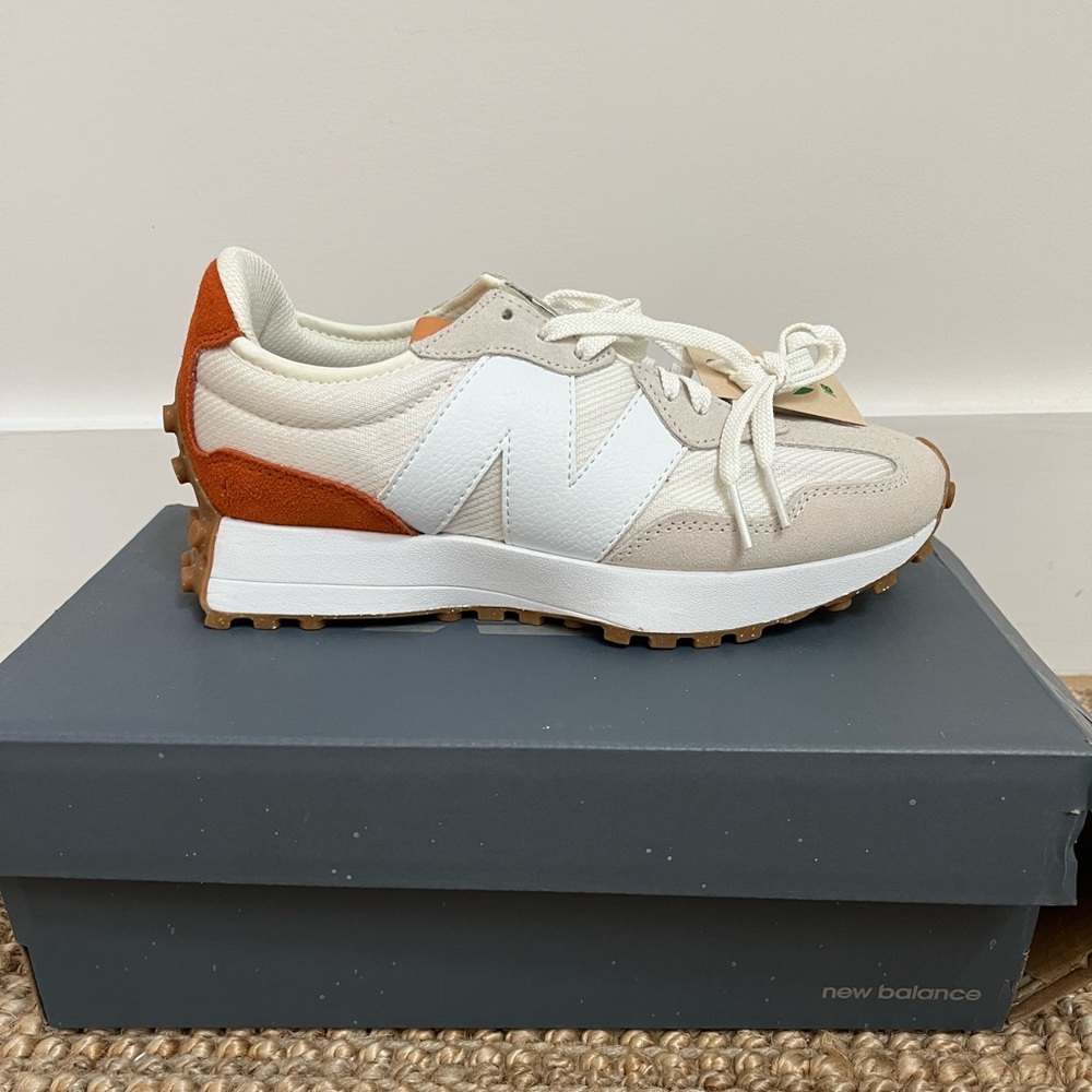 New Balance Women's Shoes 327